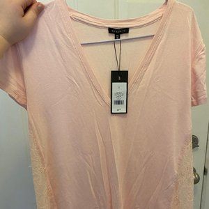 Dynamite tshirt with lace